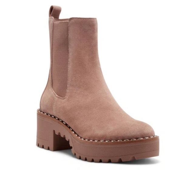 I have only worn this boot a handful of times. They are in excellent condition. - Picture 1 of 4